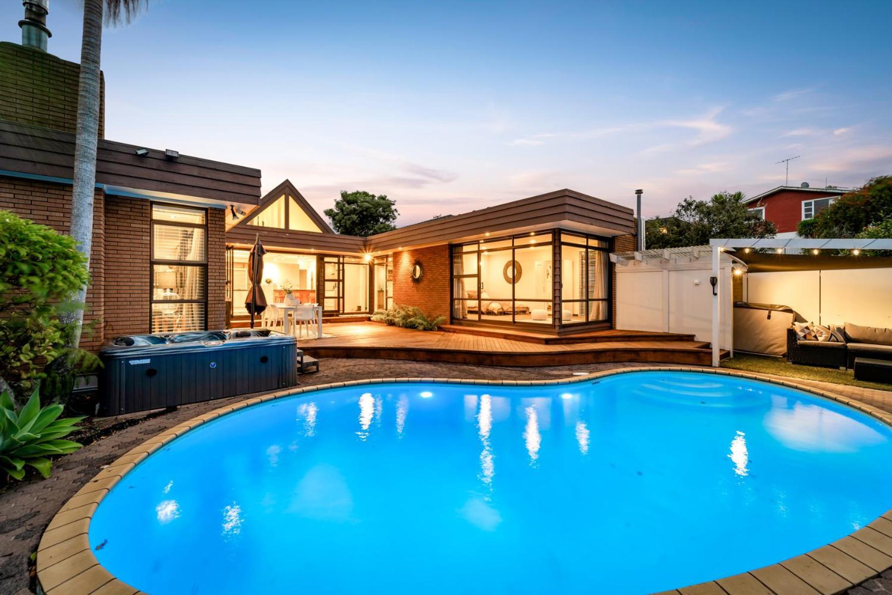 Entire House With Pool, Spa Auckland Exterior foto